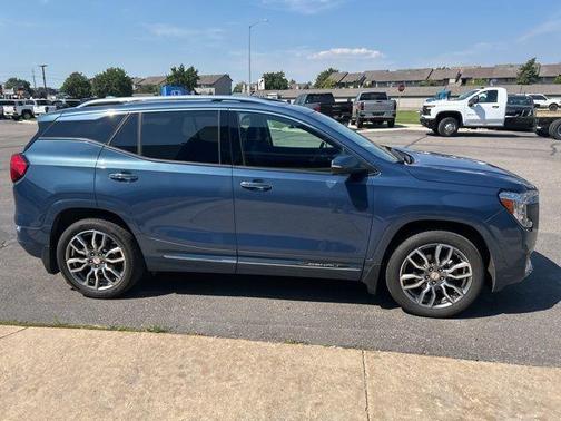 2024 GMC Terrain Denali