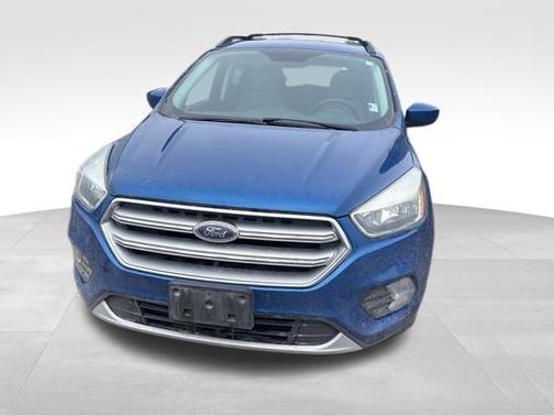 Lightning Blue Metallic 2017 Ford Escape SE