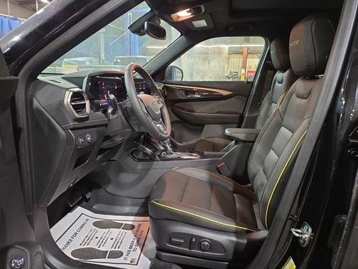 Mosaic Black Metallic 2026 Chevrolet Trailblazer ACTIV