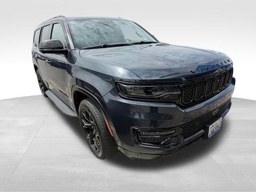 Riverrock Green 2023 Jeep Wagoneer Series II