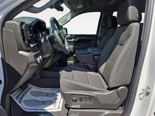 2025 GMC Sierra 1500 SLE