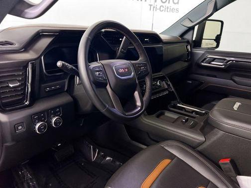 2025 GMC Sierra 3500 AT4