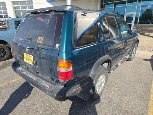 1996 Nissan Pathfinder LE-V6