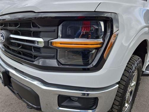 Oxford White 2024 Ford F-150 XLT