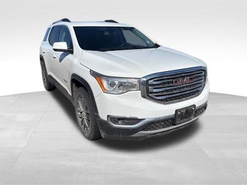 Summit White 2017 GMC Acadia SLT-1