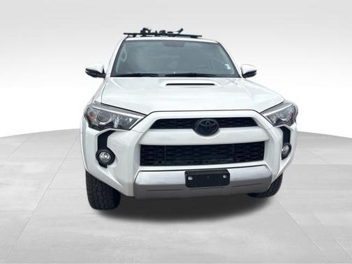 Super White 2018 Toyota 4Runner Sport