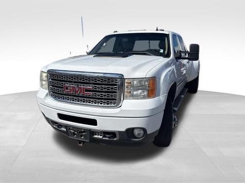 Summit White 2011 GMC Sierra 3500 H/D