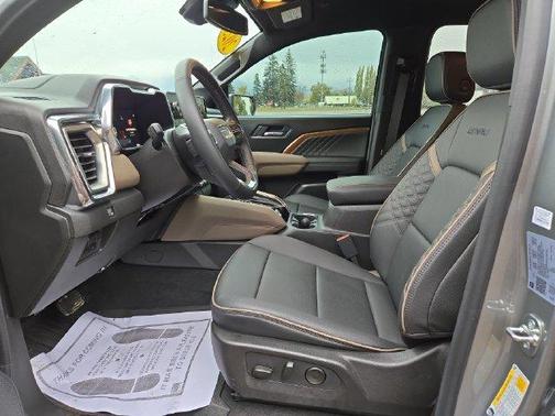 Sterling 2025 GMC Canyon Denali