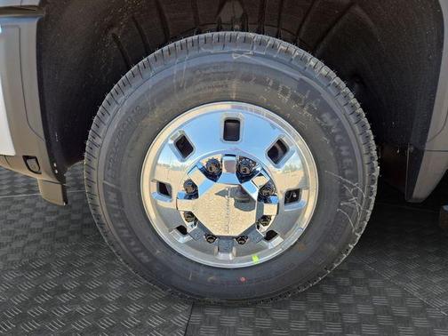 2025 GMC Sierra 3500 Denali