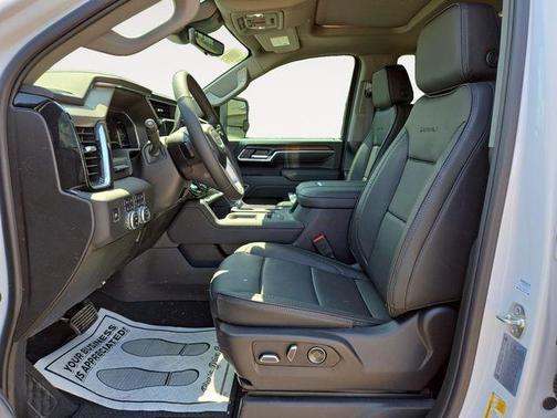2025 GMC Sierra 3500 Denali
