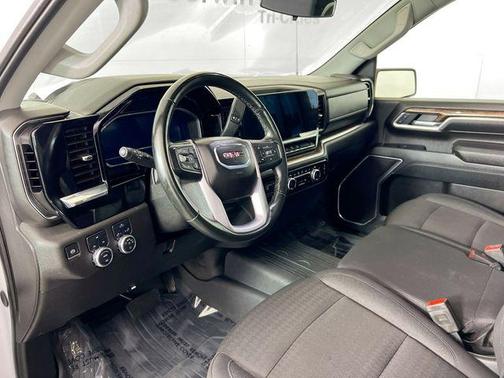 2025 GMC Sierra 3500 SLE