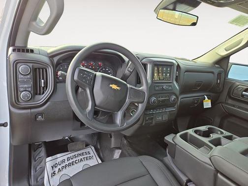 2025 Chevrolet Silverado 3500 WT