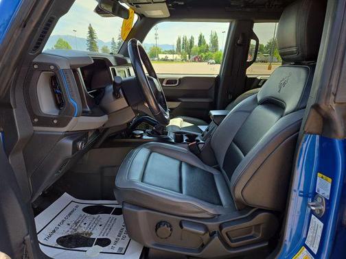 Blue Metallic 2022 Ford Bronco Black Diamond