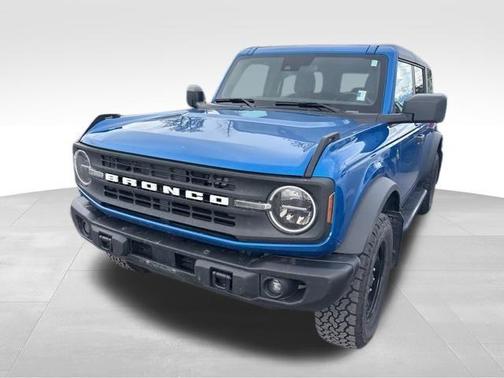 Blue Metallic 2022 Ford Bronco Black Diamond