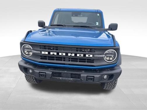 Blue Metallic 2022 Ford Bronco Black Diamond