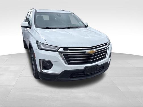 Summit White 2023 Chevrolet Traverse LT Leather
