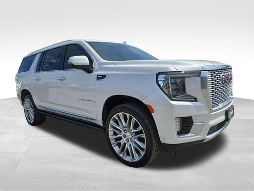 White Frost Tri-Coat 2024 GMC Yukon XL Denali