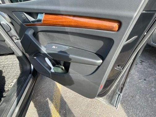 2023 Audi Q5 40 Premium