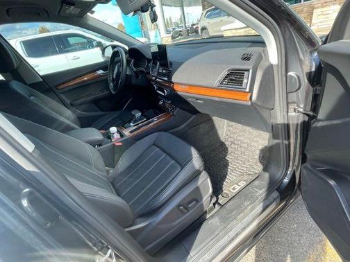 2023 Audi Q5 40 Premium