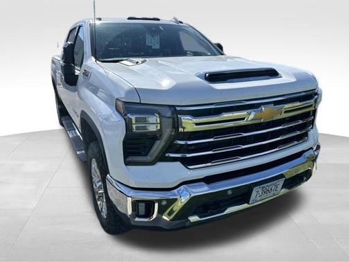Summit White 2024 Chevrolet Silverado 3500 LTZ