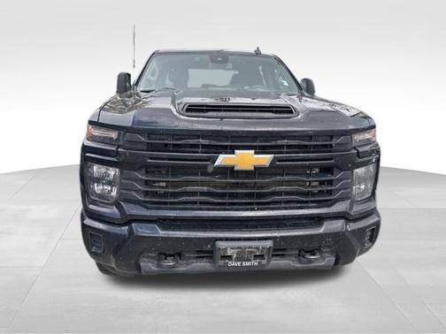Black 2024 Chevrolet Silverado 2500 Custom