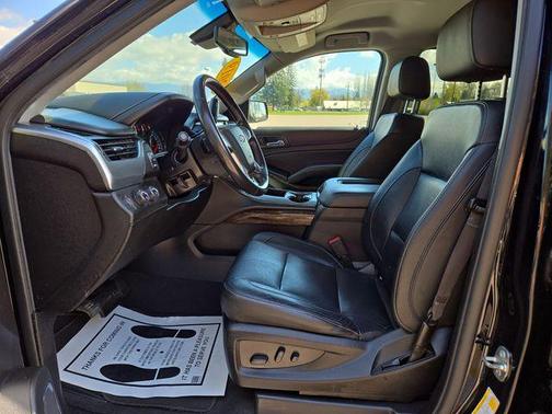 Black 2019 Chevrolet Suburban LT