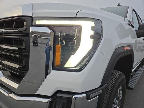 2026 GMC Sierra 3500 Pro