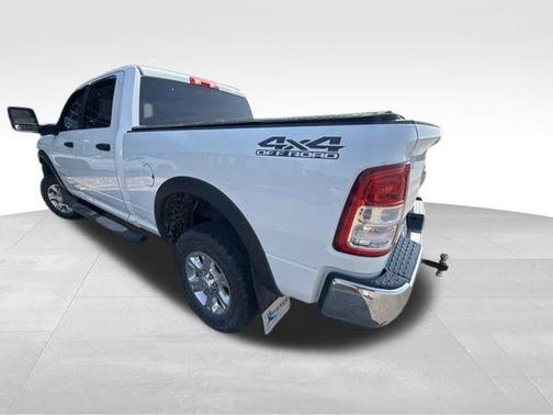 Bright White Clearcoat 2023 RAM 2500 Big Horn