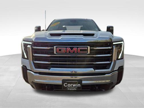 2026 GMC Sierra 3500 SLT