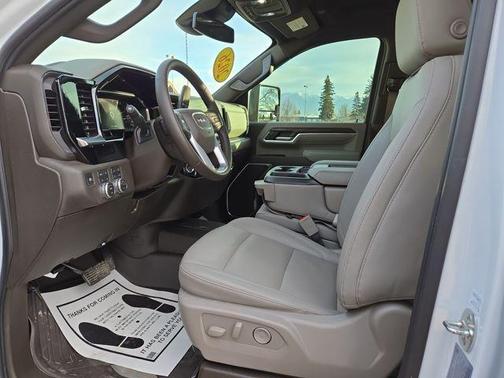 2026 GMC Sierra 3500 SLT