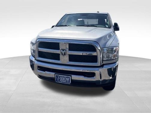 Bright Silver Clearcoat Metallic 2018 RAM 3500 SLT