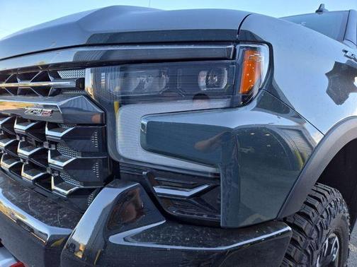 2025 Chevrolet Silverado 1500 ZR2