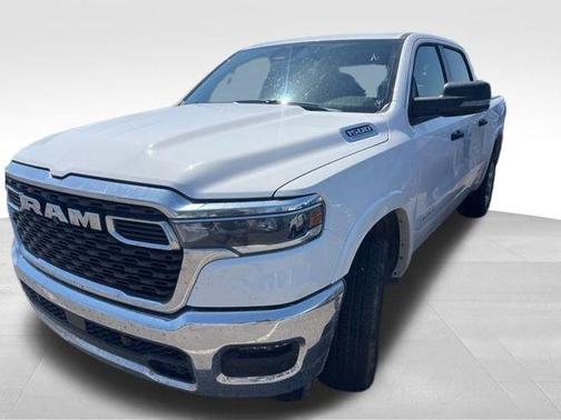 Bright White Clearcoat 2026 RAM 1500 Big Horn/Lone Star