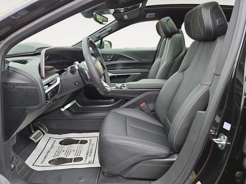 2026 Cadillac LYRIQ V