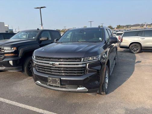 2022 Chevrolet Suburban LT