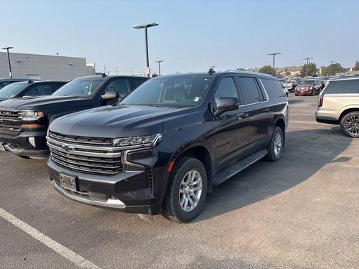 2022 Chevrolet Suburban LT
