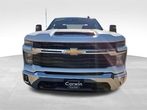 2025 Chevrolet Silverado 3500 LT