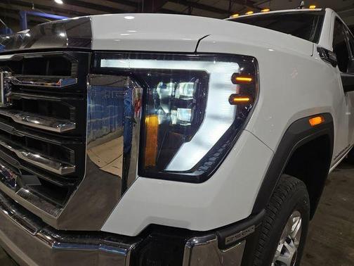 2026 GMC Sierra 2500 SLE