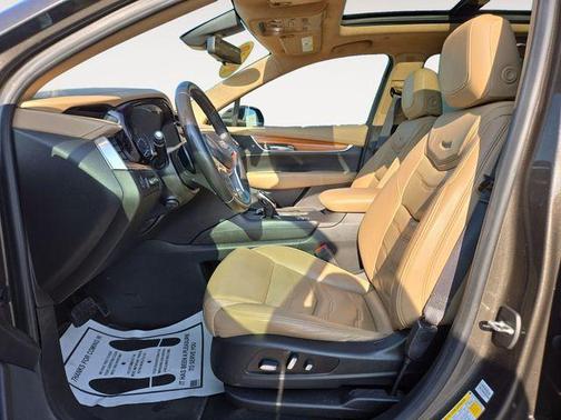 2019 Cadillac XT5 Platinum