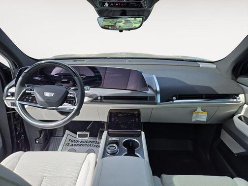 2026 Cadillac VISTIQ Sport