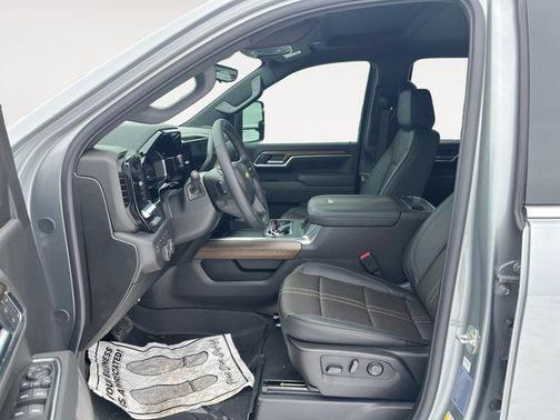 2025 Chevrolet Silverado 3500 High Country