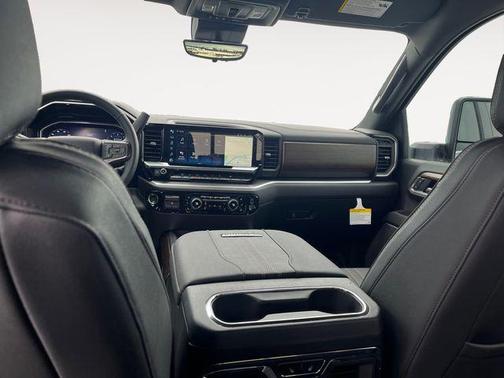 2025 Chevrolet Silverado 3500 High Country