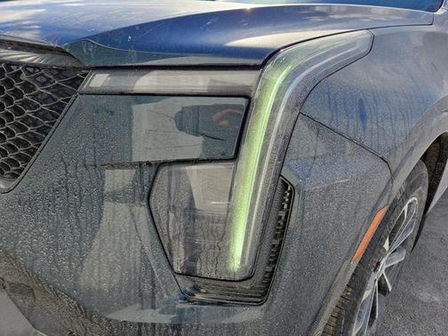 2025 Cadillac XT4 Sport