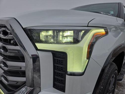 2024 Toyota Tundra Hybrid Platinum