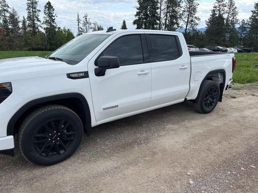 2025 GMC Sierra 1500 Elevation