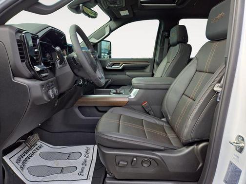 2025 Chevrolet Silverado 3500 High Country