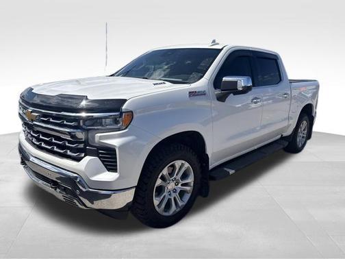 Iridescent Pearl Tricoat 2024 Chevrolet Silverado 1500 LTZ