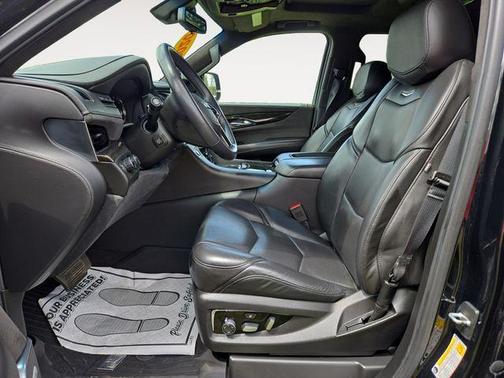 2020 Cadillac Escalade Platinum