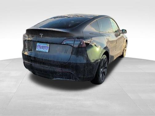 2025 Tesla Model Y Long Range