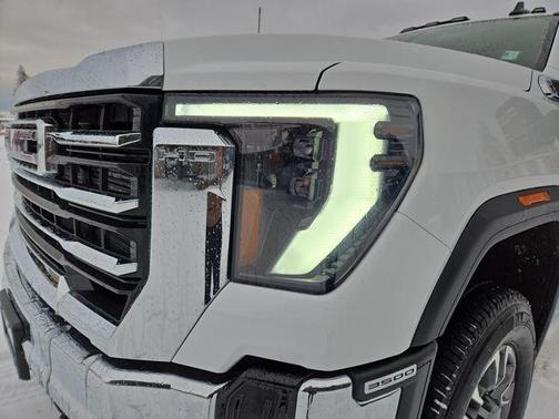 2025 GMC Sierra 3500 SLE